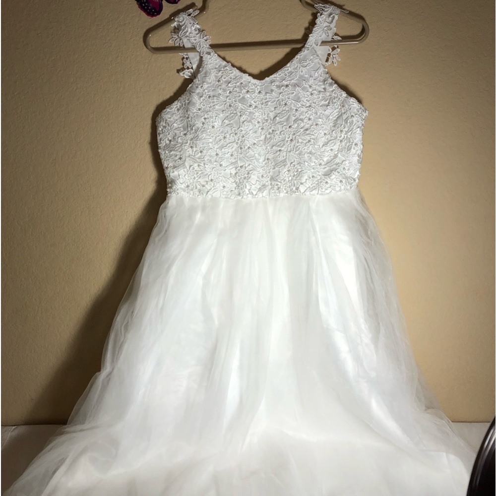 First Communion/Flower Girl Dress, Lace Applique bodice with Tulle, Pearls, NWOT
